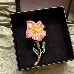 Elegant Pink and Gold Floral Brooch